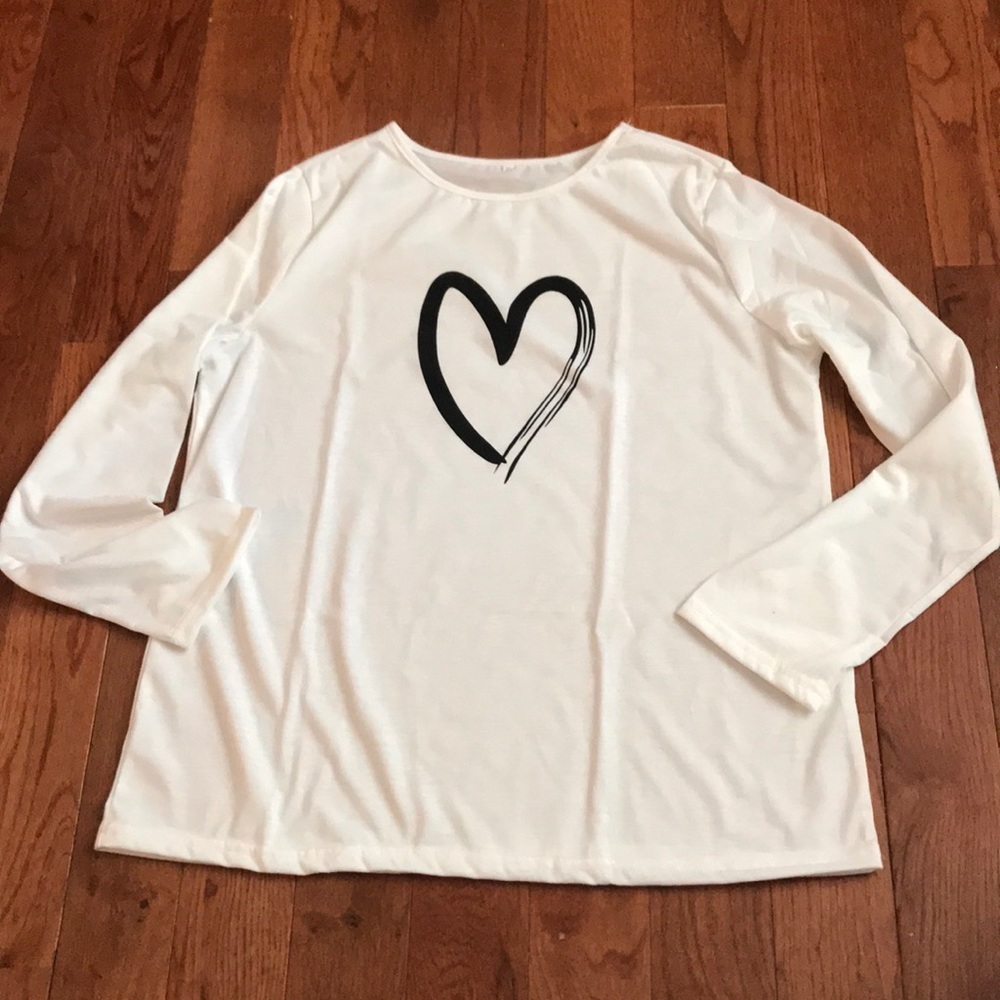 New women’s l/s shirt with heart
